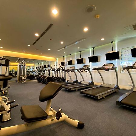 Evergreen Plaza Hotel - Tainan Eksteriør billede The gym at the hotel