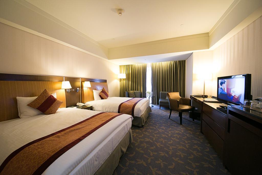 Evergreen Plaza Hotel - Tainan Værelse billede Deluxe Room