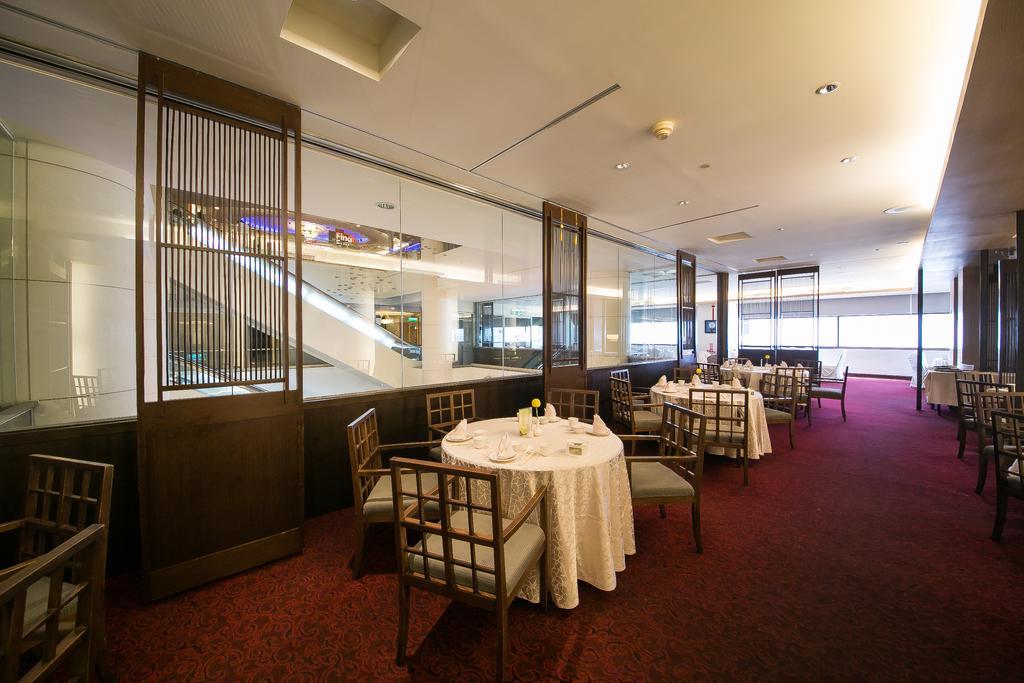 Evergreen Plaza Hotel - Tainan Eksteriør billede The interior of the restaurant